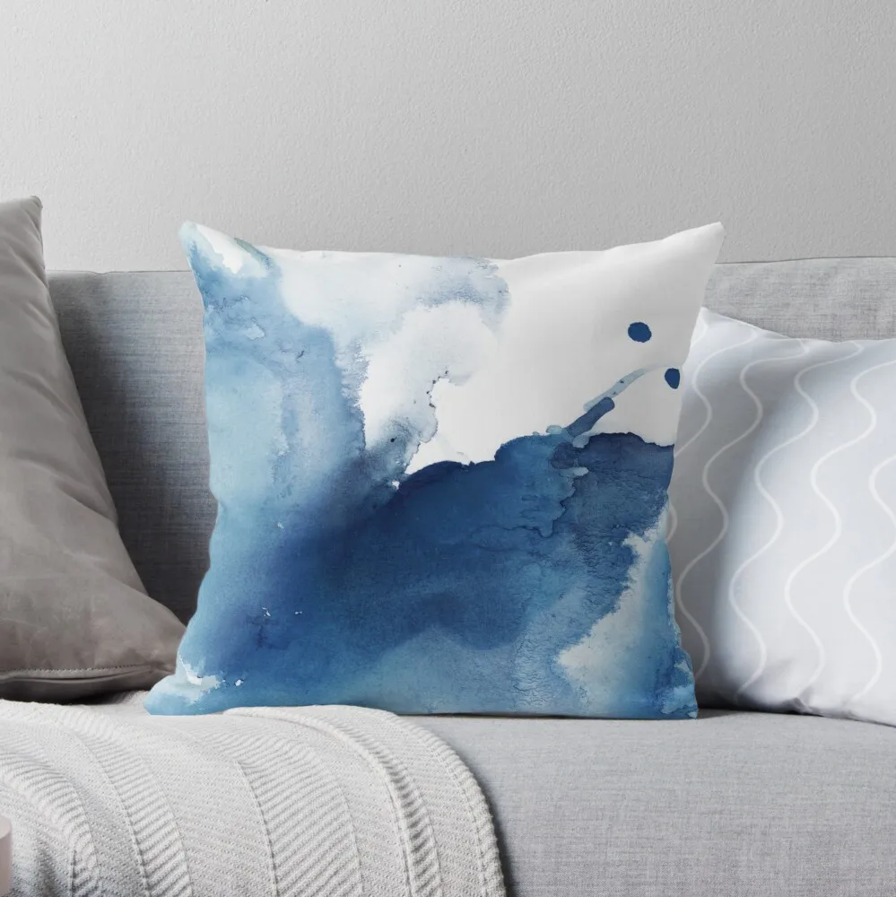 

Декоративная подушка с абстрактным чернильным рисунком, синее море