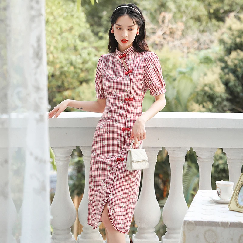 

Original certification XiaoZou chrysanthemum improved qipao dress