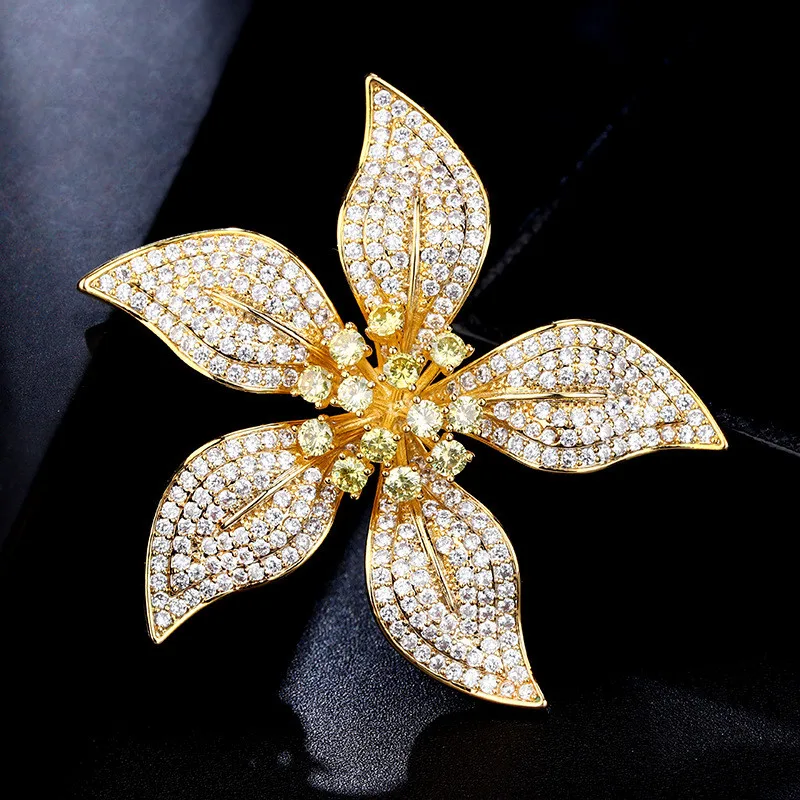 

Temperament Flower Brooch Pins For Women Yellow Cubic Zirconia Wedding Corsage Fashion Scarf Buckle Luxury Brooches Jewelry