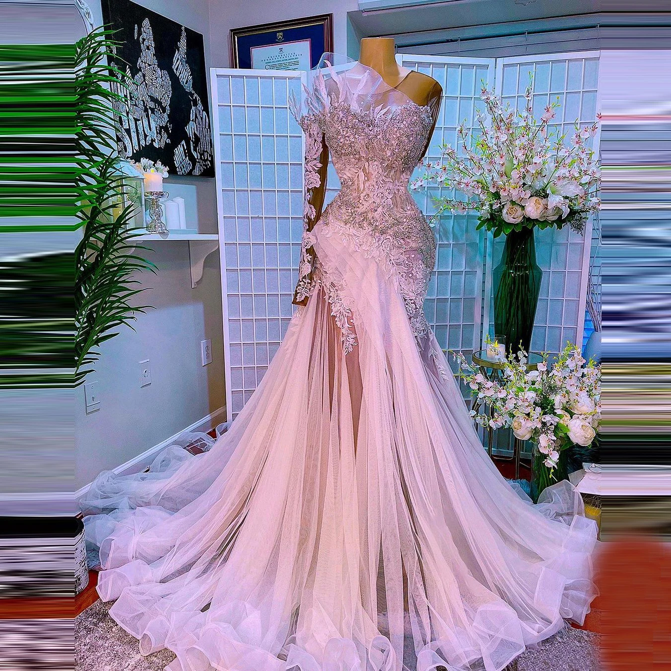 

Charming Crystals Mermaid Wedding Dresses One Shoulder Long Sleeves See Thru Tulle With Train Aso Ebi Bridal Wedding Gowns