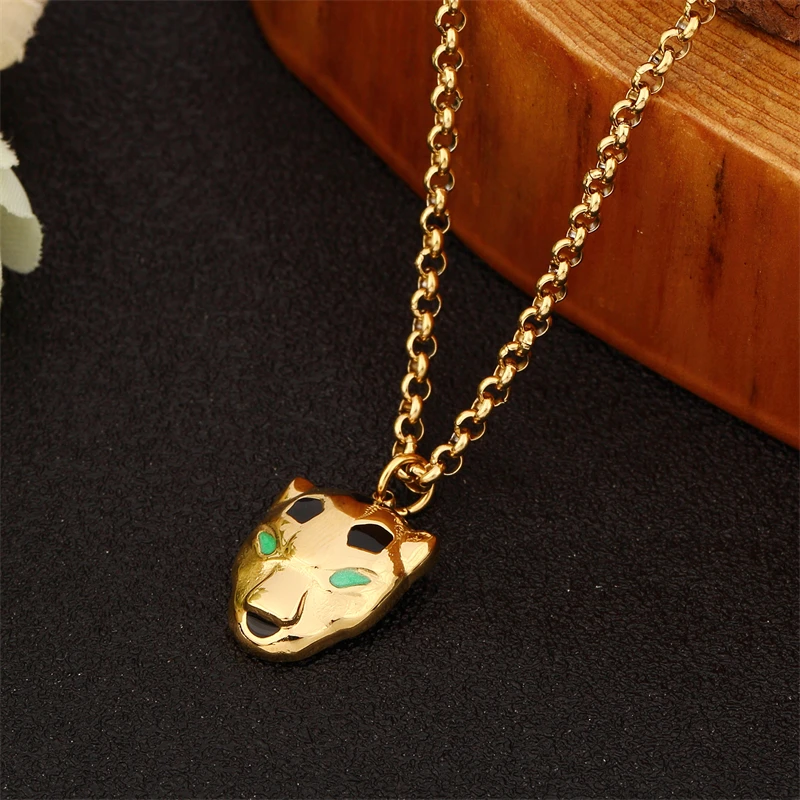 

Retro Mask Simple Charm Creative Chain Necklace Animal Cartoon Necklace Lady Pendant Fashion Jewelry Accessories
