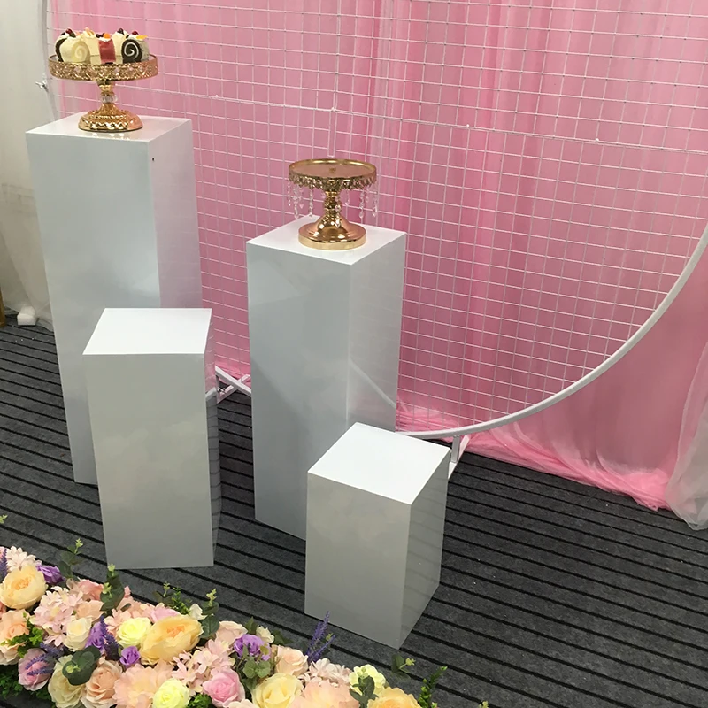 Фон для свадебной фотосъемки белый квадратный железный круг столбы десертный