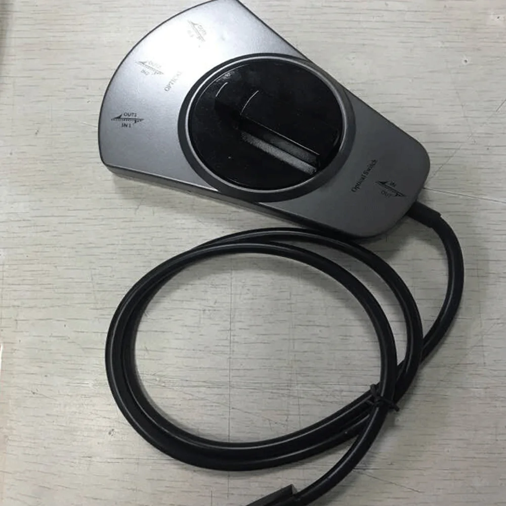 

Digital Audio Optical Fiber Switch Three-port Optical Fiber Audio Converter