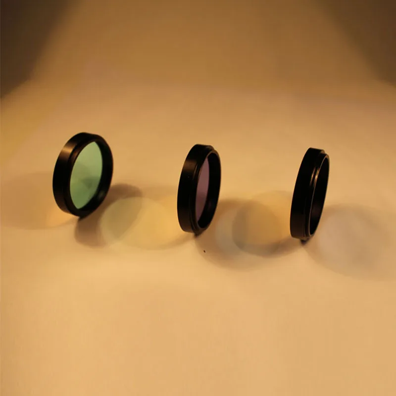 Цветной многофункциональный фильтр с высоким коэффициентом пропускания и