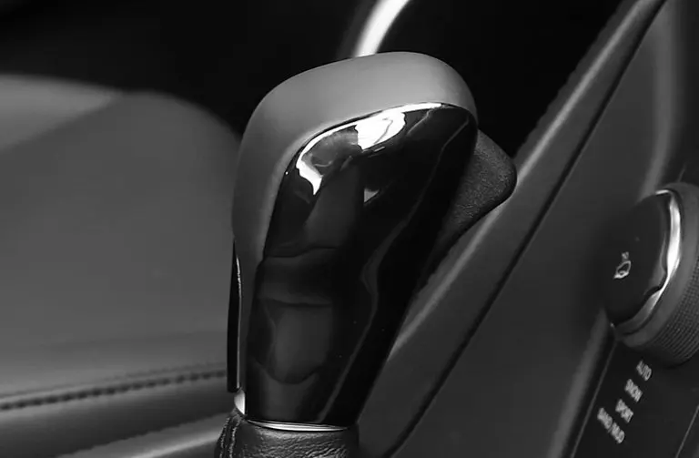 ABS Внутренний чехол для рычага переключения передач подходит кожаный с Jeep Cherokee 2019