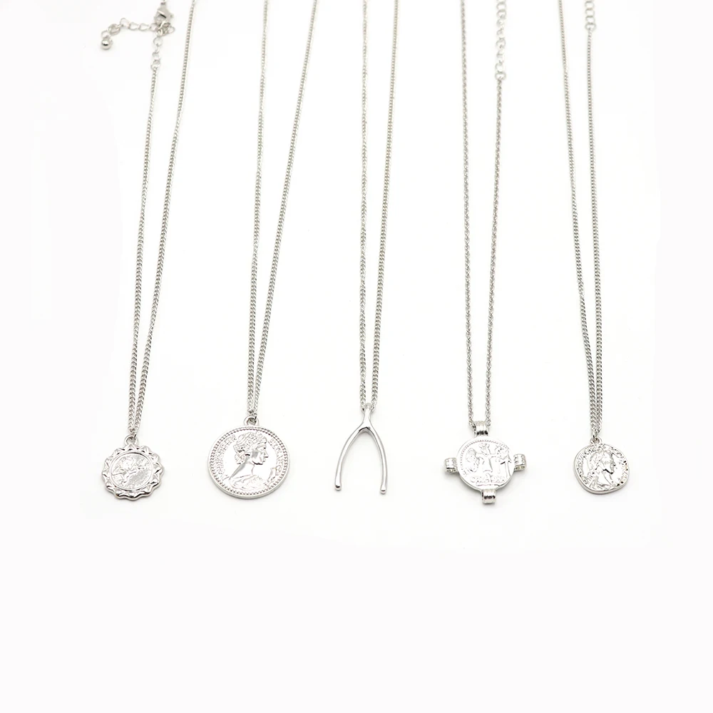 

HF JEL Vintage Eye Pendant Necklaces For Women Fashion Gold Color Pendant Long Necklaces Fashion Jewelry Women Girl Xmas Gift