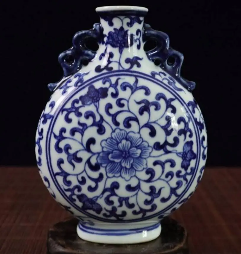 

China seiko Blue and white ceramic Flat bottle crafts statue