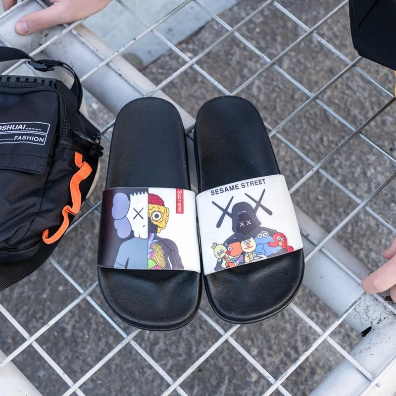 

2021 Summer New Unisex Men Bath Slippers Sandals Beach Slippers Fashion Casual Women Lovers Room Shoes Flip Flop Printing Light