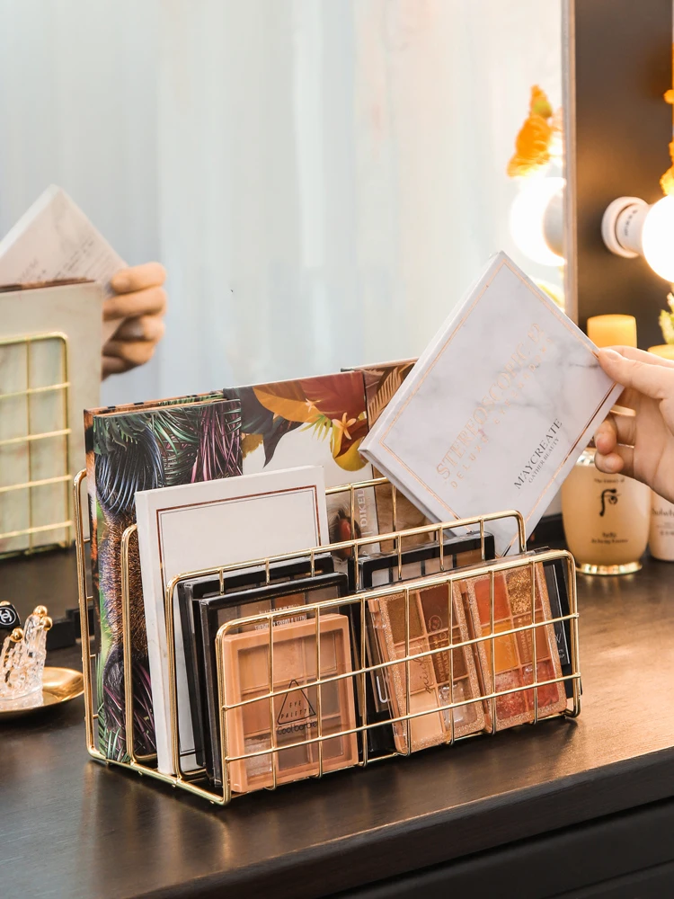 Organizador de paletas de sombra de ojos de hierro, caja de almacenamiento de polvo para mascarillas, herramientas de maquillaje, soporte para libros, compartimiento de almacenamiento de escritorio