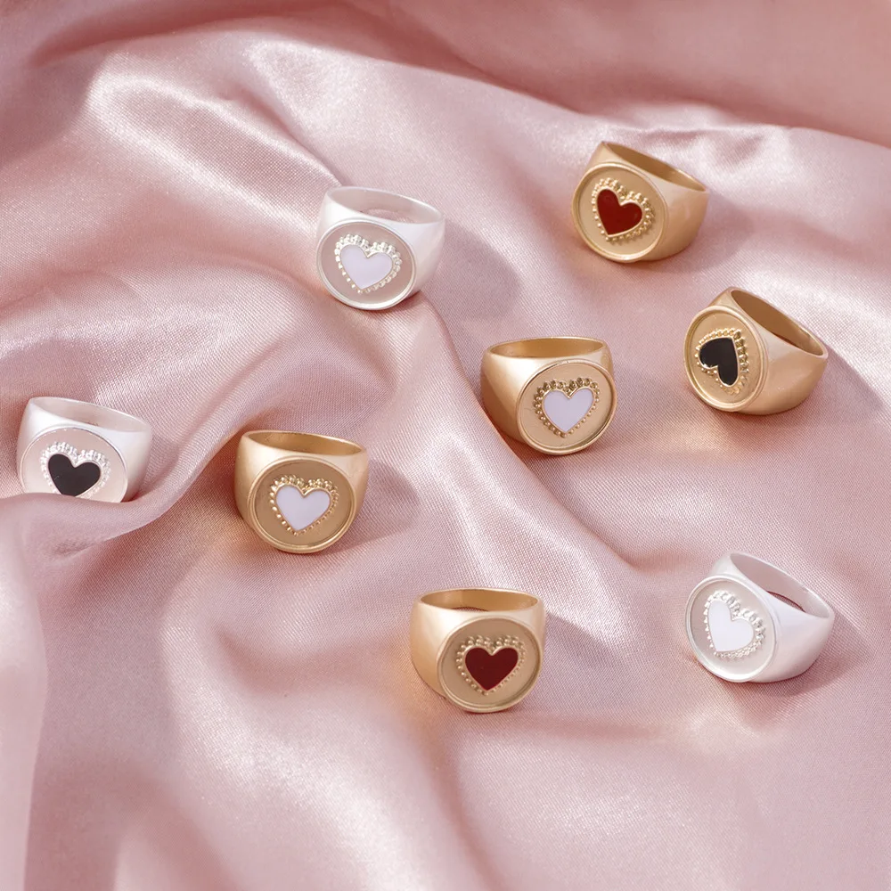 

2020 New Ins Fashion Vintage Matte Gold Enamel Heart Chuncky Index Finger Rings For Women Ladies Whte Black Red Heart Love Ring