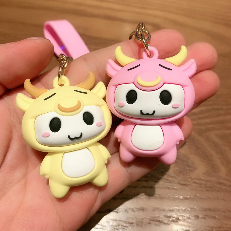 

2021 Fashion Zodiac Cow Keyrings CuteCreative Calf Car Bag Key Chain Cartoon Couple Dolls Flower Pendant Keychains Toy Wholesa
