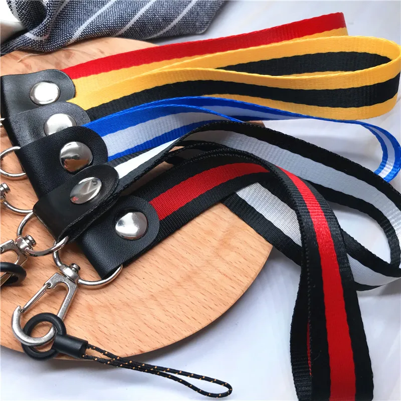 Простой Модный ремешок на запястье цветные полоски расширенный для ключей