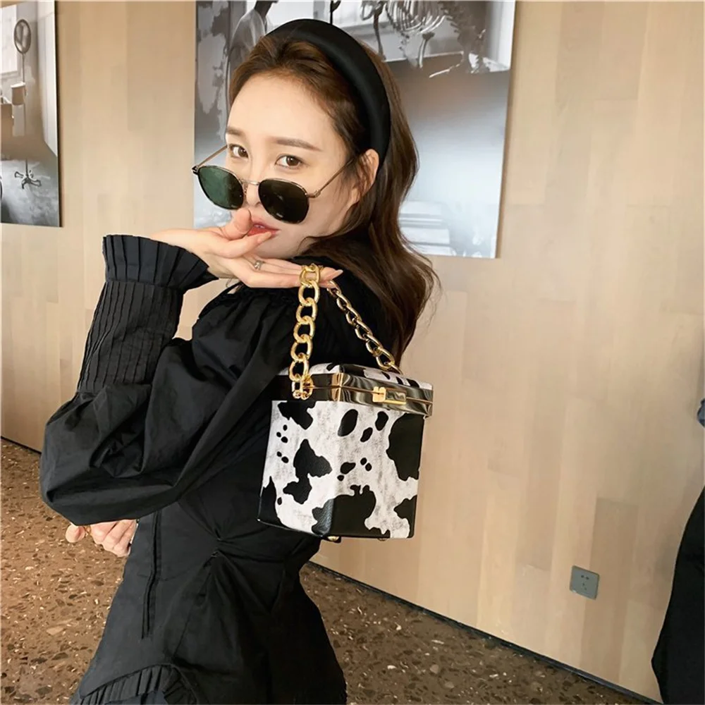 

New Korean version of Chao mini rhombic chain has a joker shoulder messenger bag