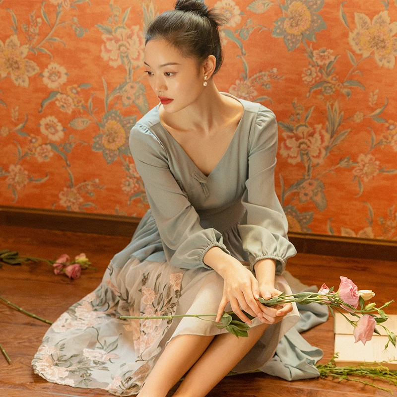 

Chiffon French embroidered stitching long-sleeved dress female spring and autumn waist slimming temperament