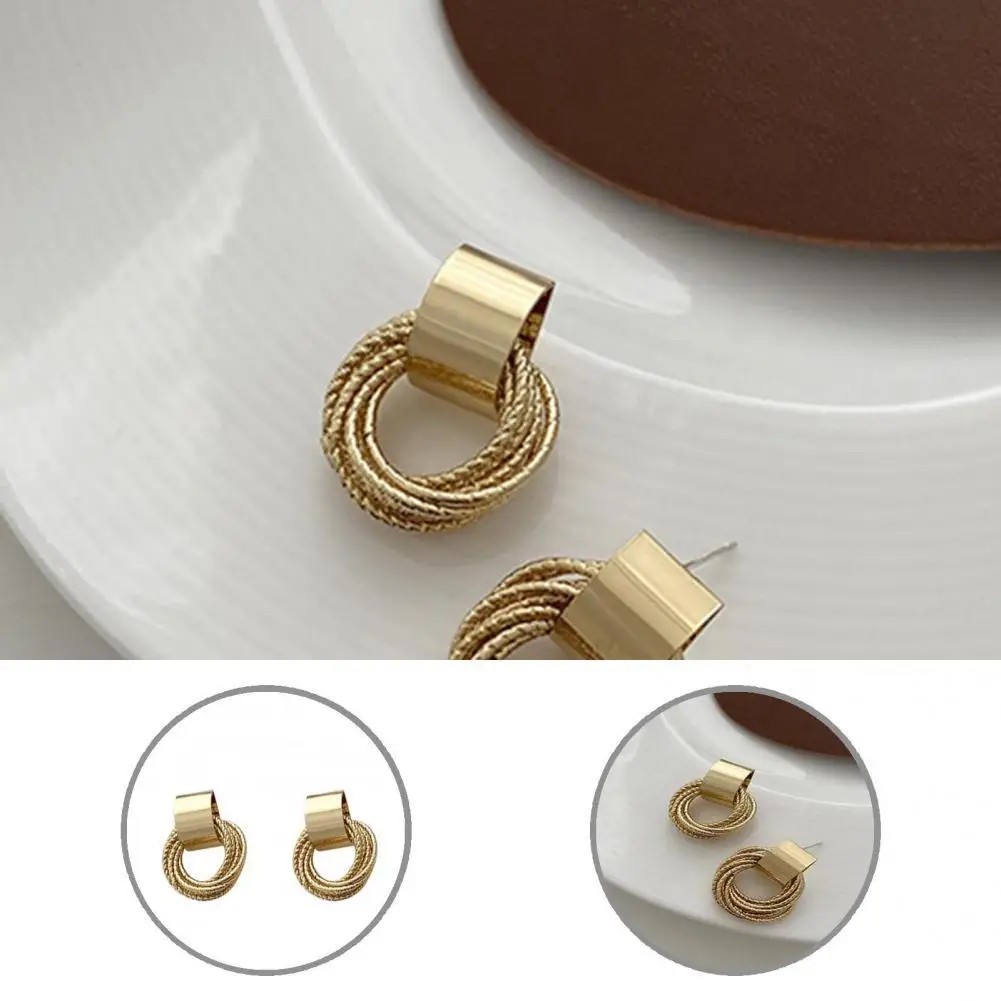 

Delicate Comfortable All Match Small Circle Pendant Stud Earrings for Dating