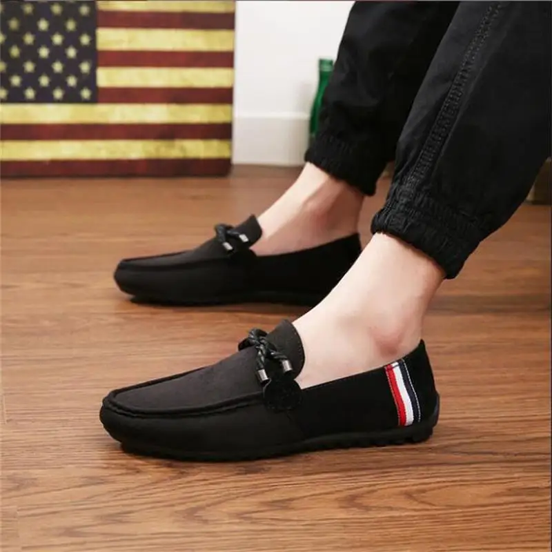 

2020 Spring New Casual Fashion Trend Wild Soft Comfortable Bean Beans Shoes Students Fashion Rope Decoration Men's Single Shoes