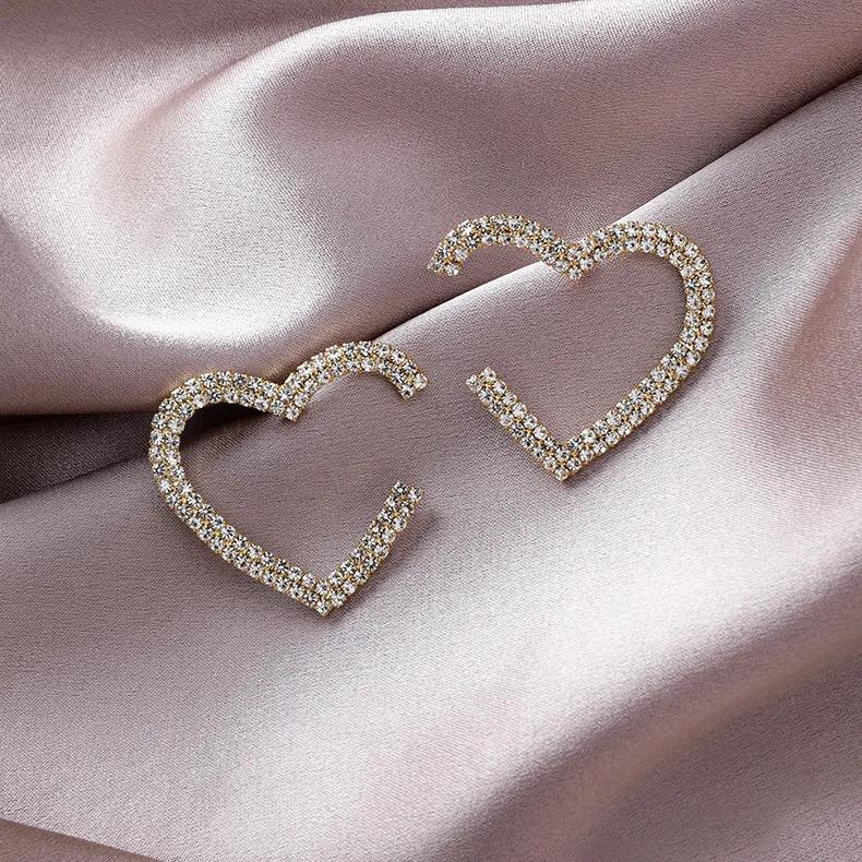 Женские серьги в форме сердца классические с кристаллами Корейском стиле