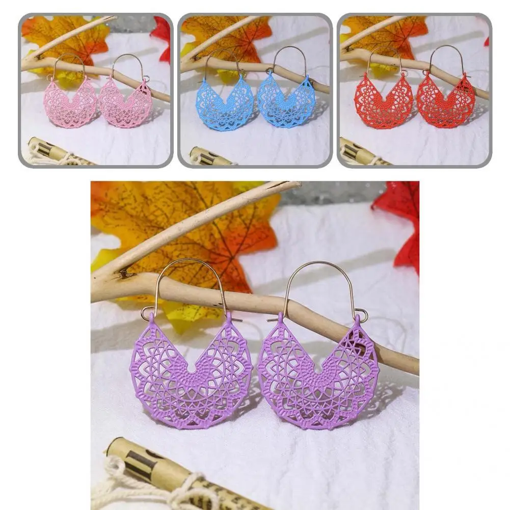 

1 Pair Earrings Hollow Out Accessory Exquisite Delicate Vintage Earrings Dangle Earrings for Daily Wear