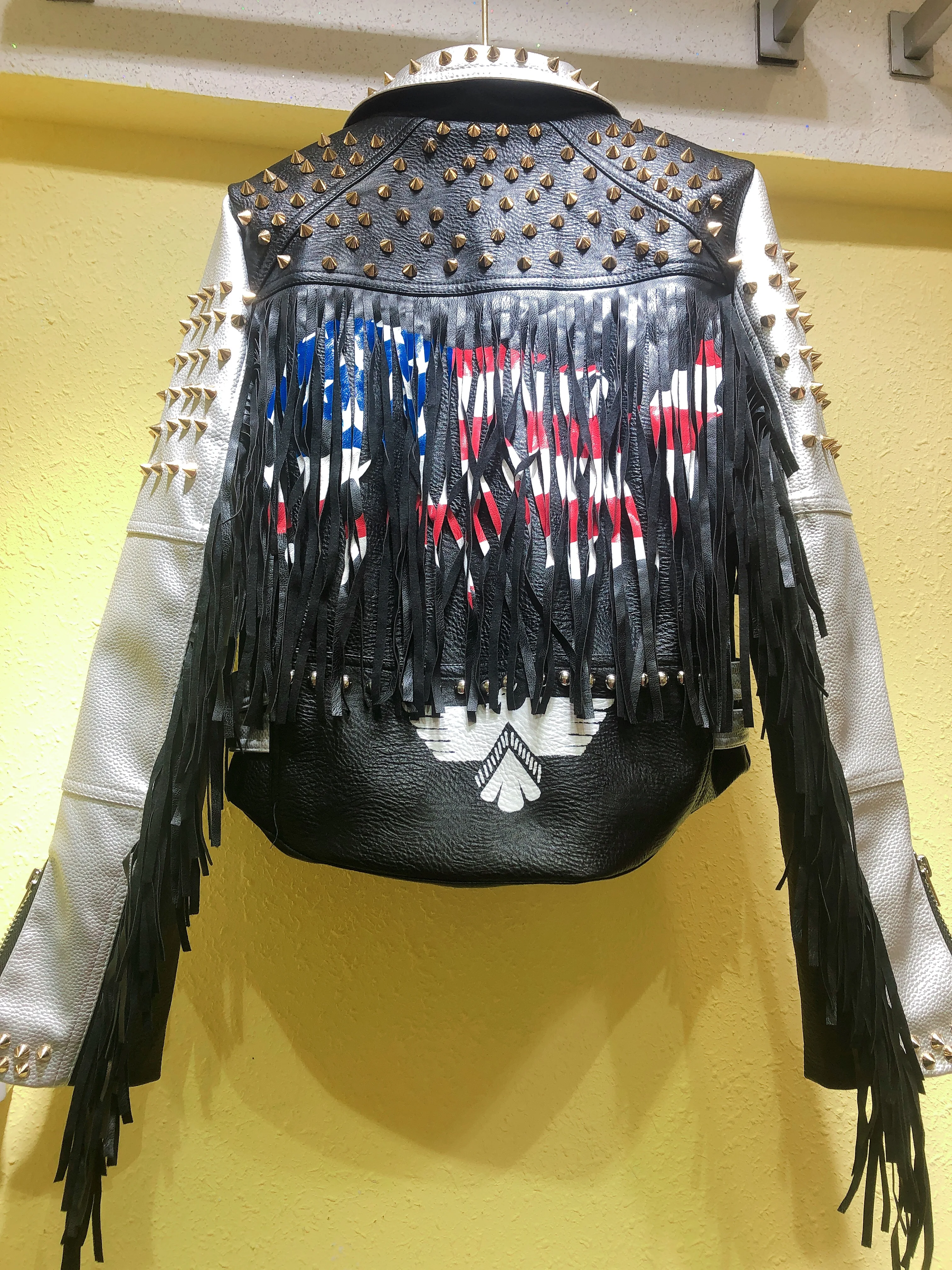 4XL размера плюс в стиле панк с отделкой бисером кожаный Куртки отложным