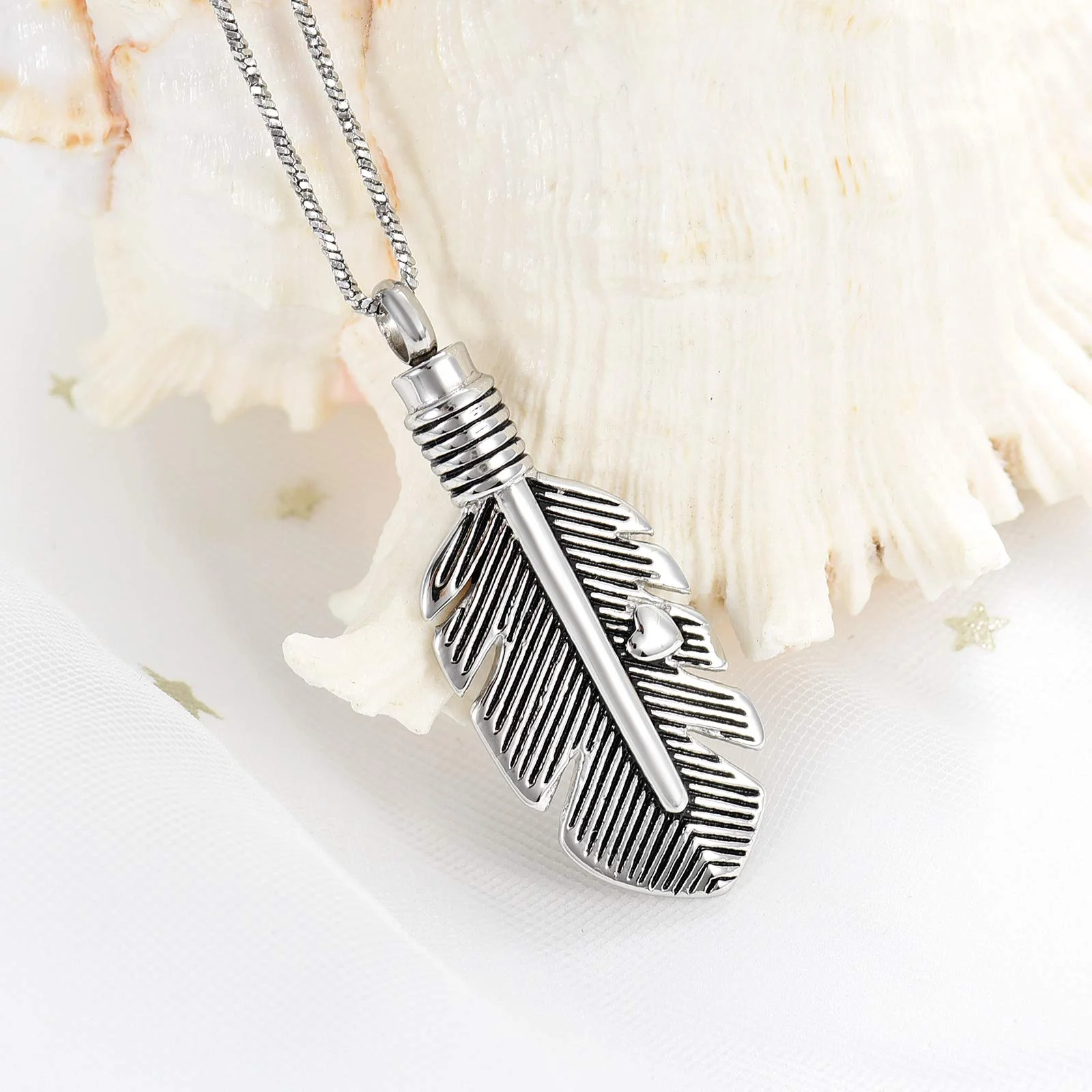 

Stainless Steel Feather Urn Necklace for Ashes Holder Cremation Ashes Keepsake Memorial Jewelry