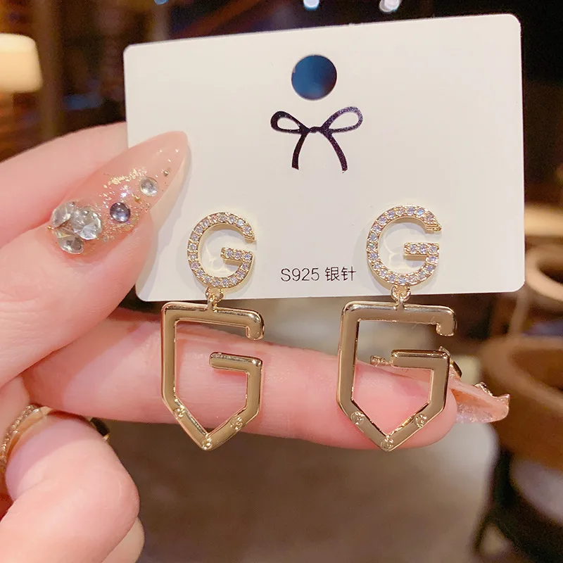 

2021 Fashion Big Letter G Crystal Drop Earrings for Women Bijoux Geometric Rhinestones Dangle Earrings Statement Jewelry Gifts