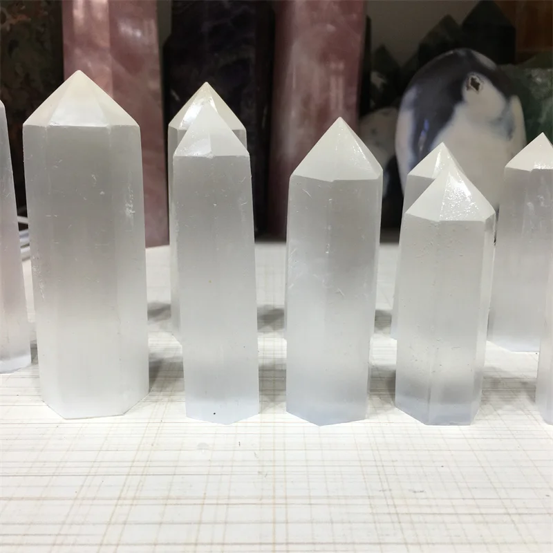 

Натуральные камни, белые кристаллы кварца селенита, восстанавливающие драгоценные камни, украшение рейки