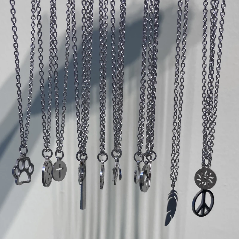

men necklace stainless steel Necklace Women Men Simple Long Chain Rectangular pendant Necklace Statement Couples Choker Gifts