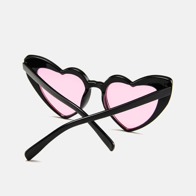 

Personality Sunglass Love Heart Sunglasses Women Fashion Cute Sexy Retro Cat Eye Vintage SunGlasses Pink Female Sunglasses