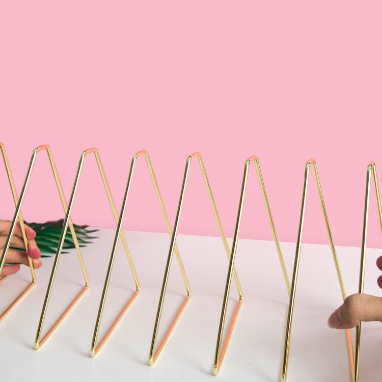 

1pc Creative Metal Bookend Scalable Book Holder Office Home Desk Organizer Bookends Office Accessories Drop Shipping