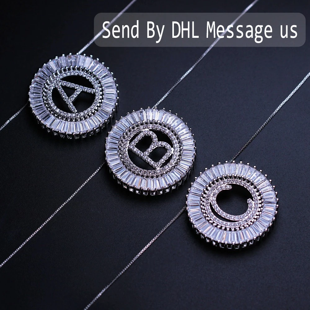 Ожерелье с подвесками из букв инициала имени пары подвески надписью капитала