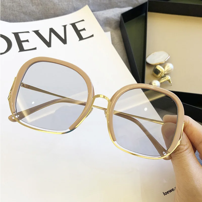 

Солнцезащитные очки женские, круглые, квадратные, в стиле ретро, с прозрачными серыми линзами, UV400