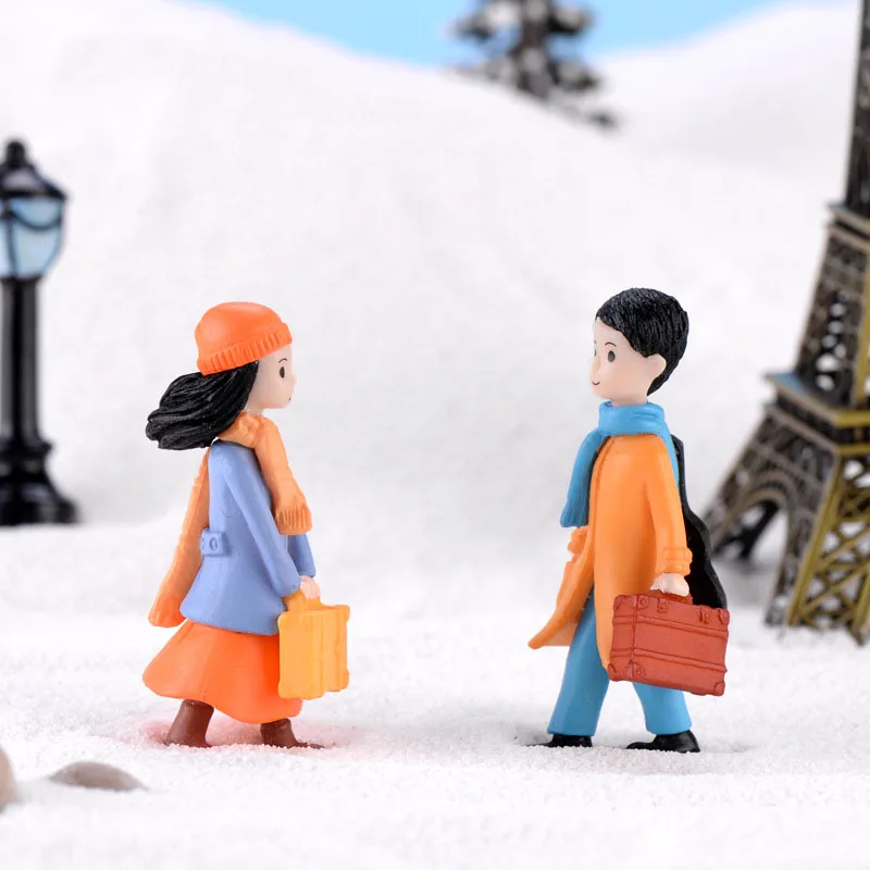 2Pcs 2x5cm Mini Figures Couple Home Decoration Accessories Fairy Garden Lovers Ornament Dollhouse Figurines Miniature Decor