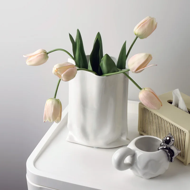 Nordic Morandi Ceramic Bag Vase Living Room Dry Artificial Flower Vase Ornament Modern Home Tabletop Decor Hotel Decoration Vase