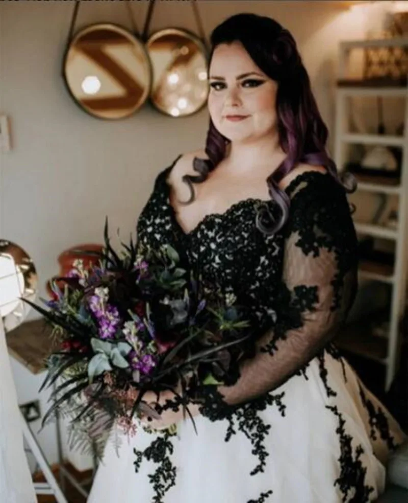 

2021 New Prom Dresses V Neck Long Sleeve Lace Appliques Evening Gowns Custom Made Sweep Train Special Occasion Dress