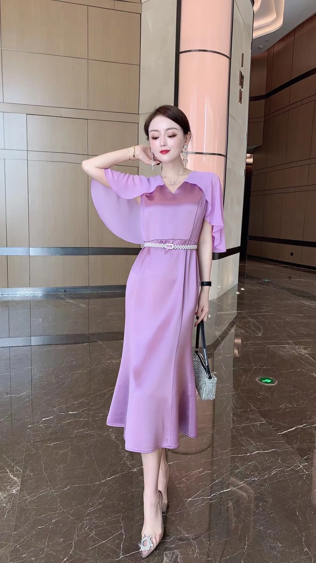 

2021 summer fashion V-neck Cape stitching waist fishtail dress irregular