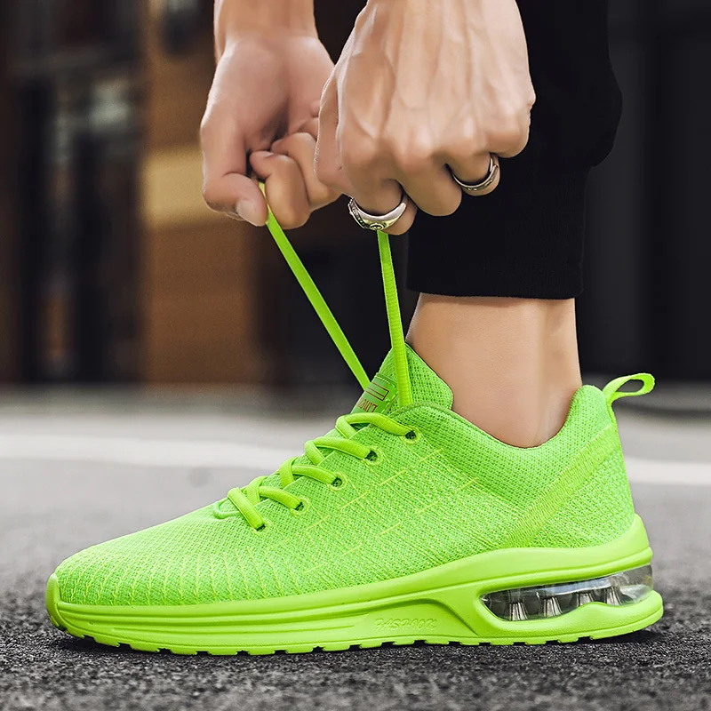 

Спортивная обувь для мужчин новые летние мужские кроссовки с узором; Обувь с дышащей сеткой; Популярная уличная для бега, баскетбола, мужска...