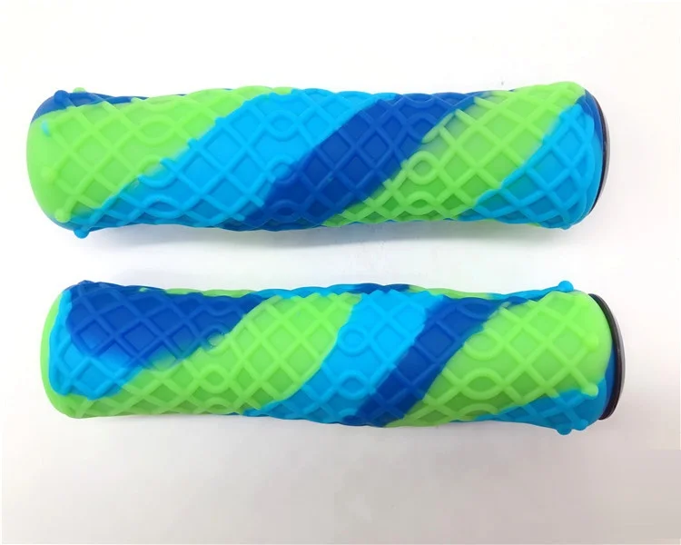 Multicolor 1pair LITEPRO MTB велосипед Girps 22,2 мм силикагель Нескользящая ручка 412 складной велосипед Удобный руль ручка конфеты красный/синий/зеленый/розовый - Цвет: Multicolor 1pair