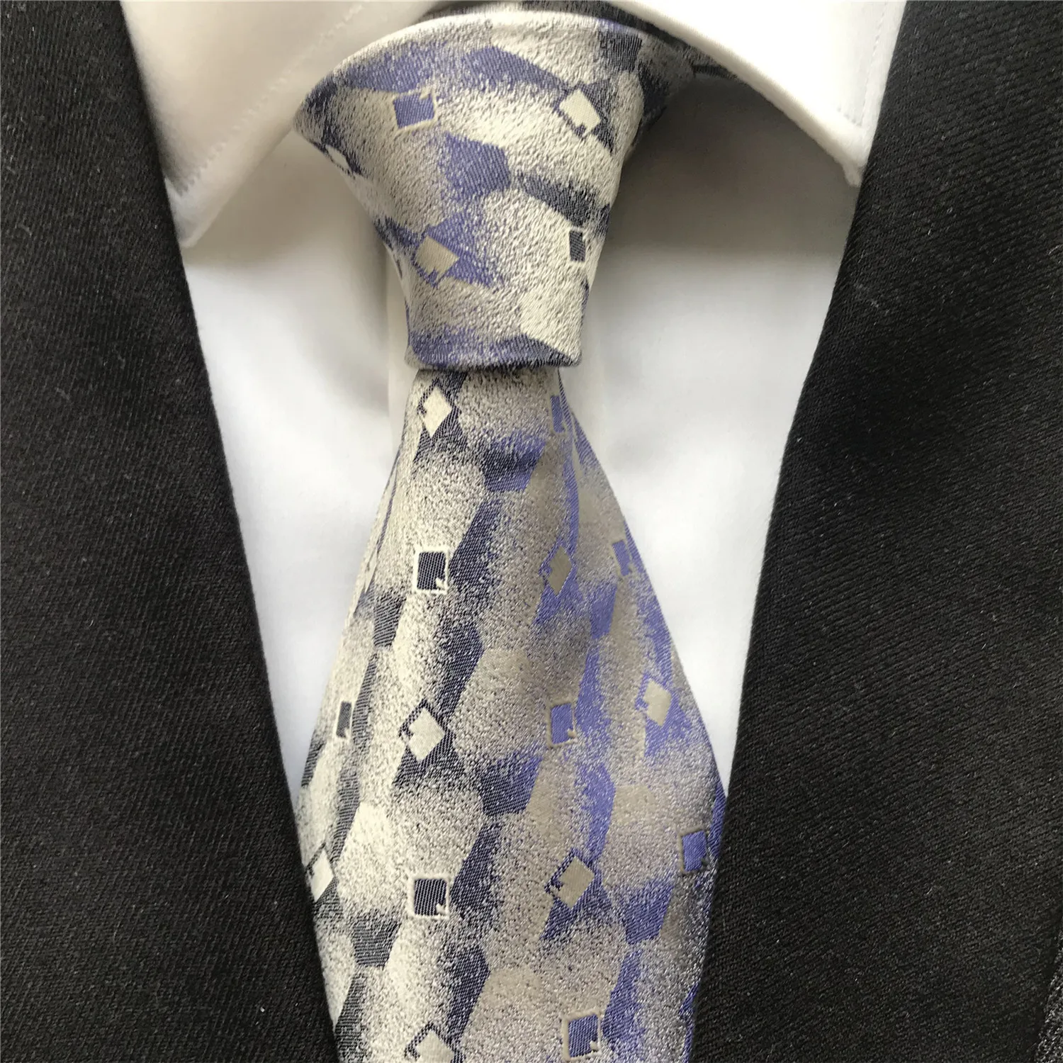 

10 cm Width New Design Men's Ties Jacquard Woven Neck Tie Luxury Silk Necktie with Gray Blue Plaids Grids