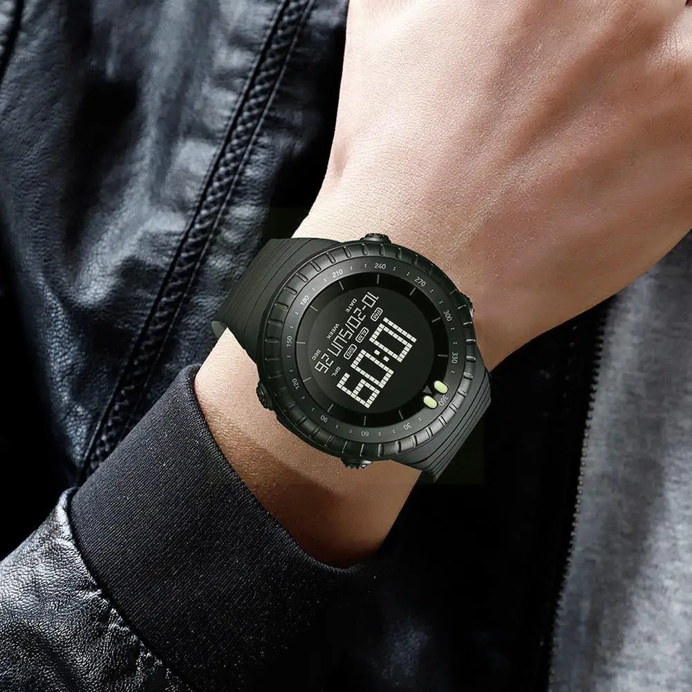 Beautiful New Men's Sports Electronic Watch Outdoor Classic Watch Chronograph Fashion Waterproof Watch Multi-function B2J3