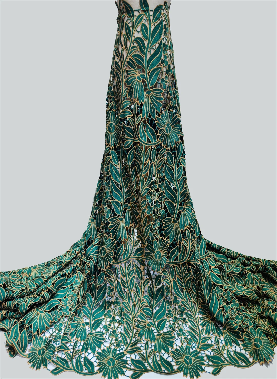 

2022 New Green African Design Soft Fabric High Quality Water Soluble Guipure Cord Laces For Nigerian Wedding Party Dress Materal
