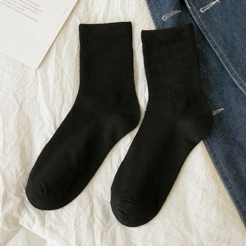 

6 pairs Fashion Harajuku Spring and Autumn Unisex Socks Korea Fun Embroidered Astronaut Couple Socks Happy Woman Socks