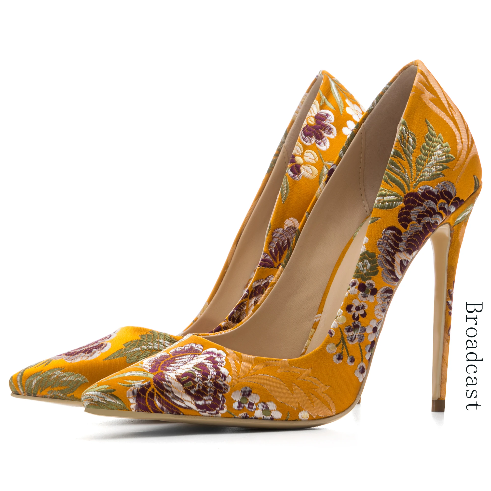 Broadcast Spring and Summer Womens Shoes Satin 2022 New Retro Flower Fashion Pointed Stiletto High-heeled Womens Single Shoes