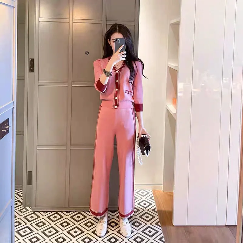 

2021 Autumn New Temperament V-neck Loose Bright Silk Knitted Cardigan + High Waist Slim Straight Leg Wide Leg Pants Suit Women