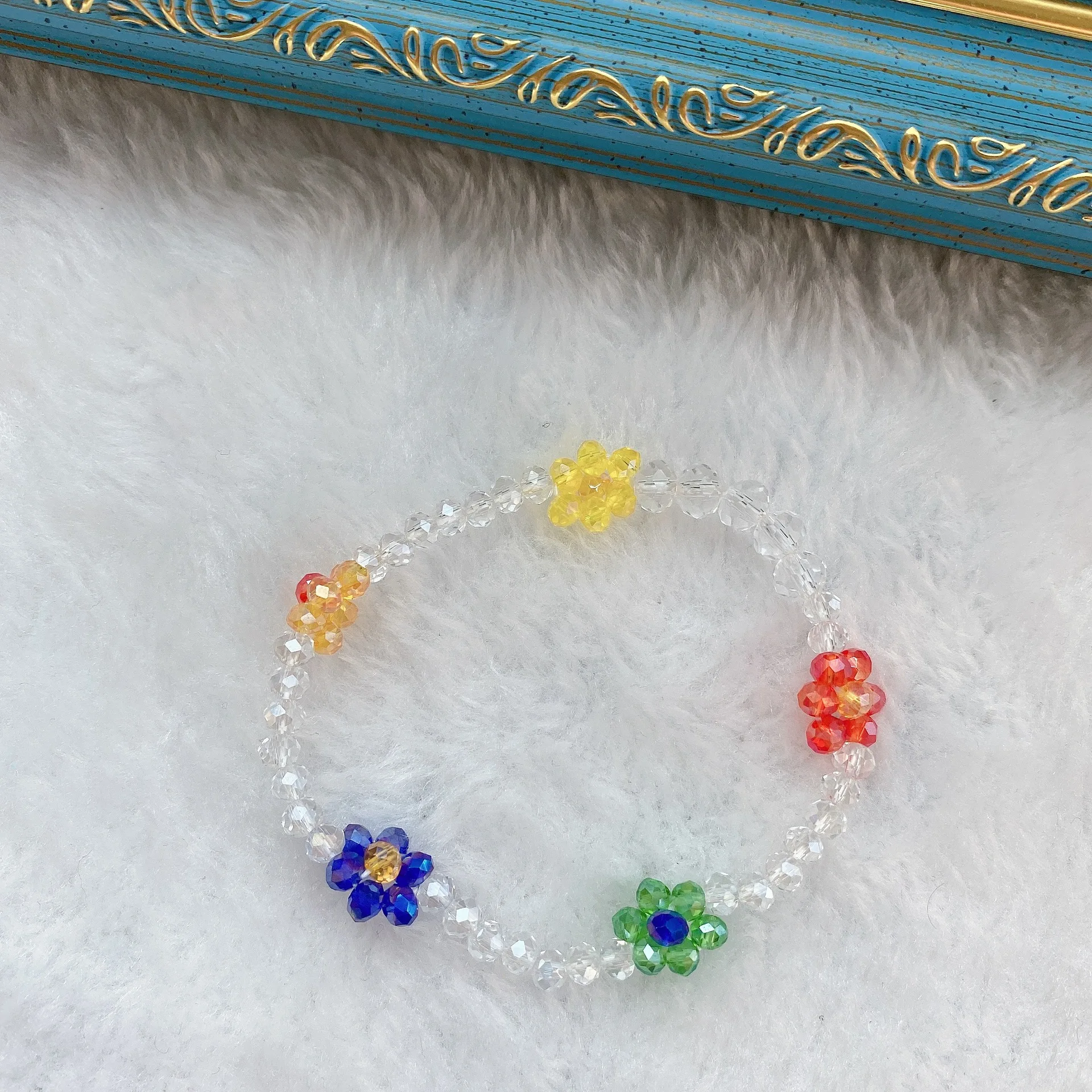 

Модный небольшой Яркий стильный регулируемый эластичный браслет для женщин с цветами из кристаллов и бусин