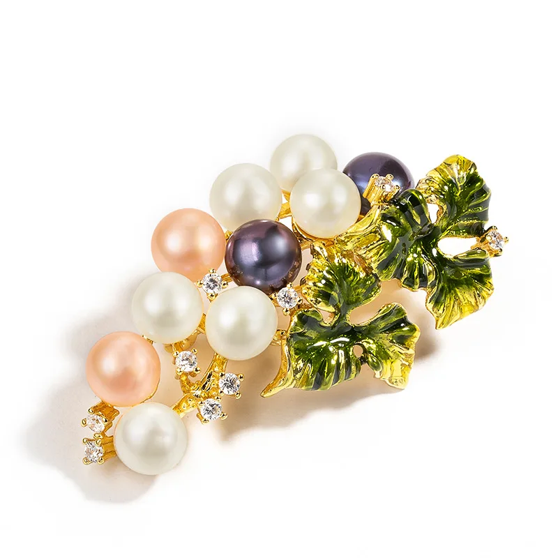 

European and American New Grape Brooches Hand-painted Enamel Glaze Design Pins Accessories Elegant Jewelry Female Fashion Trends