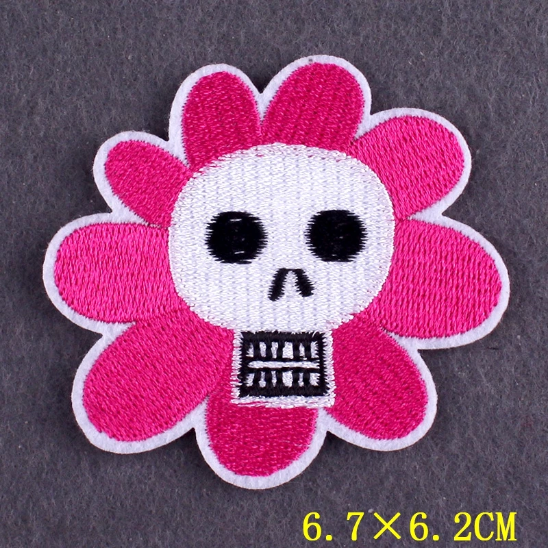 

Punk Skull Thermo Adhesive Patches for Clothing DIY Iron On Patches On Clothes Badge Embroidery Patch Stripes Applique Accessory