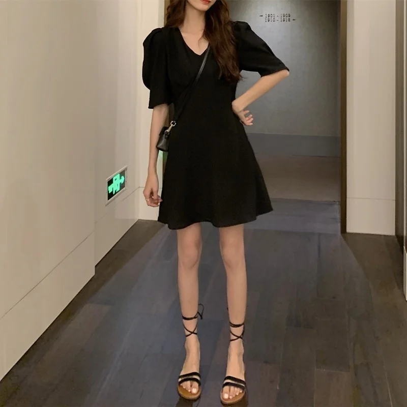 

2021 New Summer Puff Sleeve Tight Waist Slimming Elegant Office Boho Casual Korean Dress A- Line Ladies Dresses Young Fashion