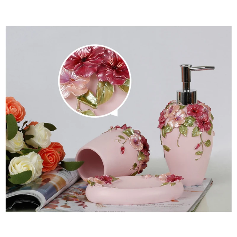 Набор полимерных принадлежностей для ванной комнаты в стиле кантри 5 шт. дозатор