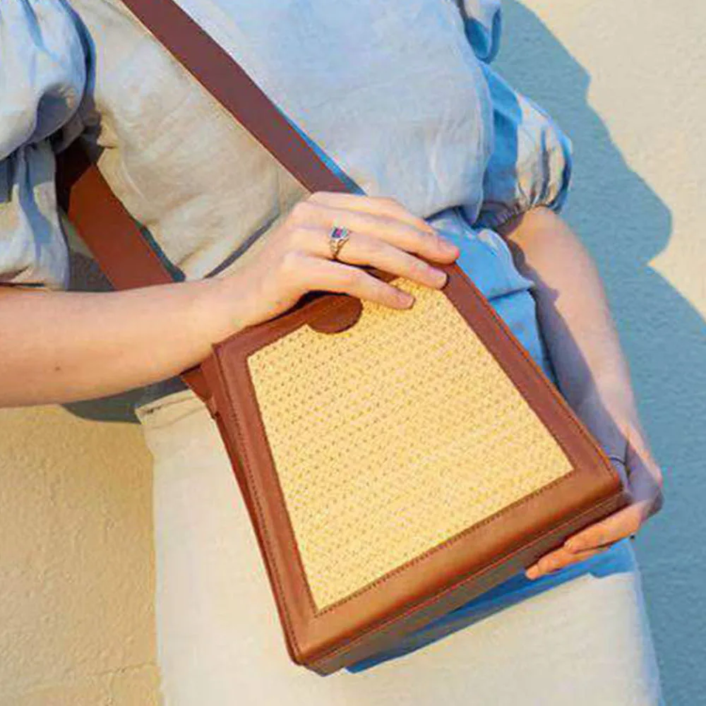 

Fashion Pu Rattan Splicing Women's Shoulder Bag Rattan Woven Handbag Straw Bags for Women 2021 Bohemian Tote Beach Travel Purses