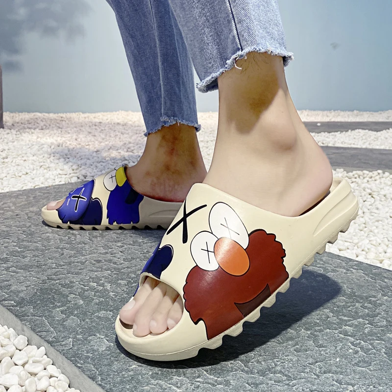 

Summer Men Bath Slippers Wedge Sandals Beach Slippers men's Slippers Fashion Casual Shoes Men Lovers Sneaker